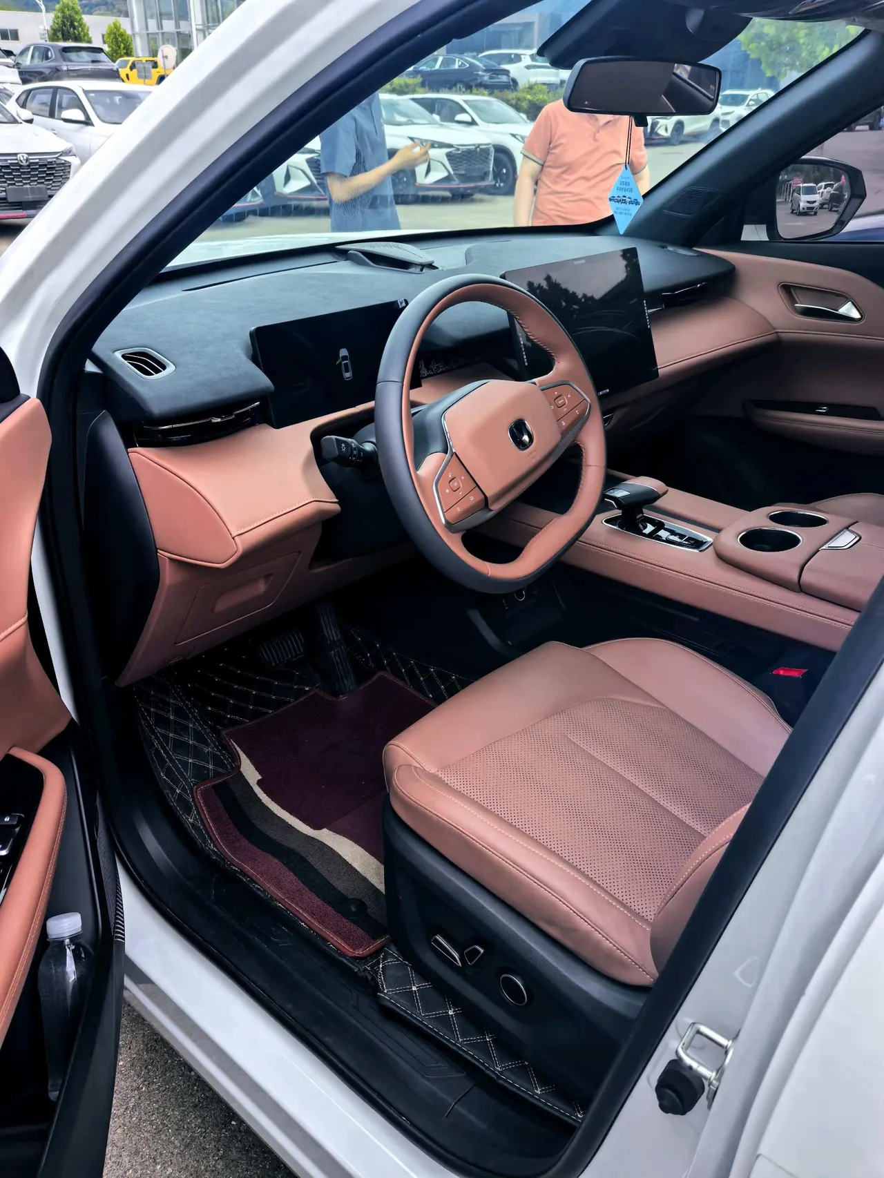 ChangAn 2025 UNI-Z 1.5T honorable automatic gear 2