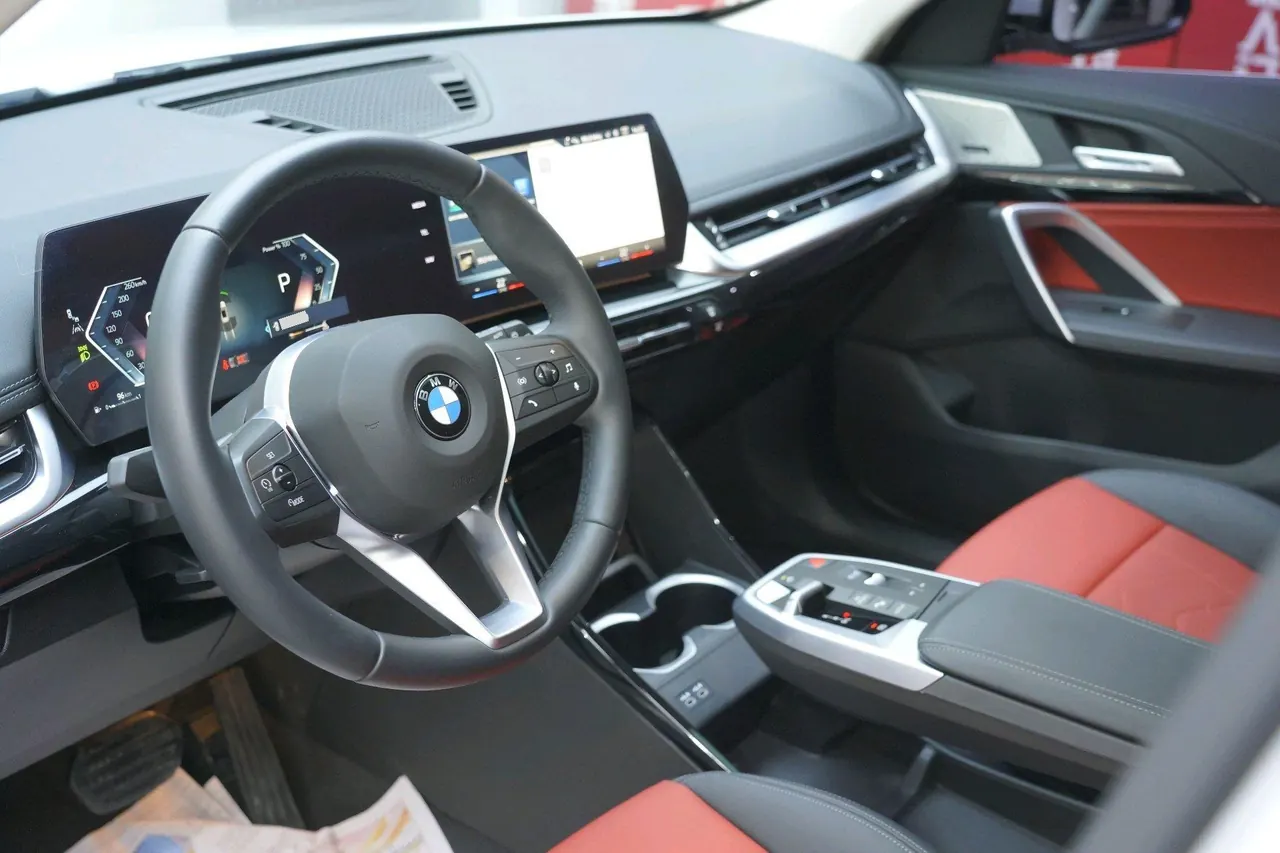 BMW 2024 X1 sDrive25Li 2.0T X design set automatic gear 2
