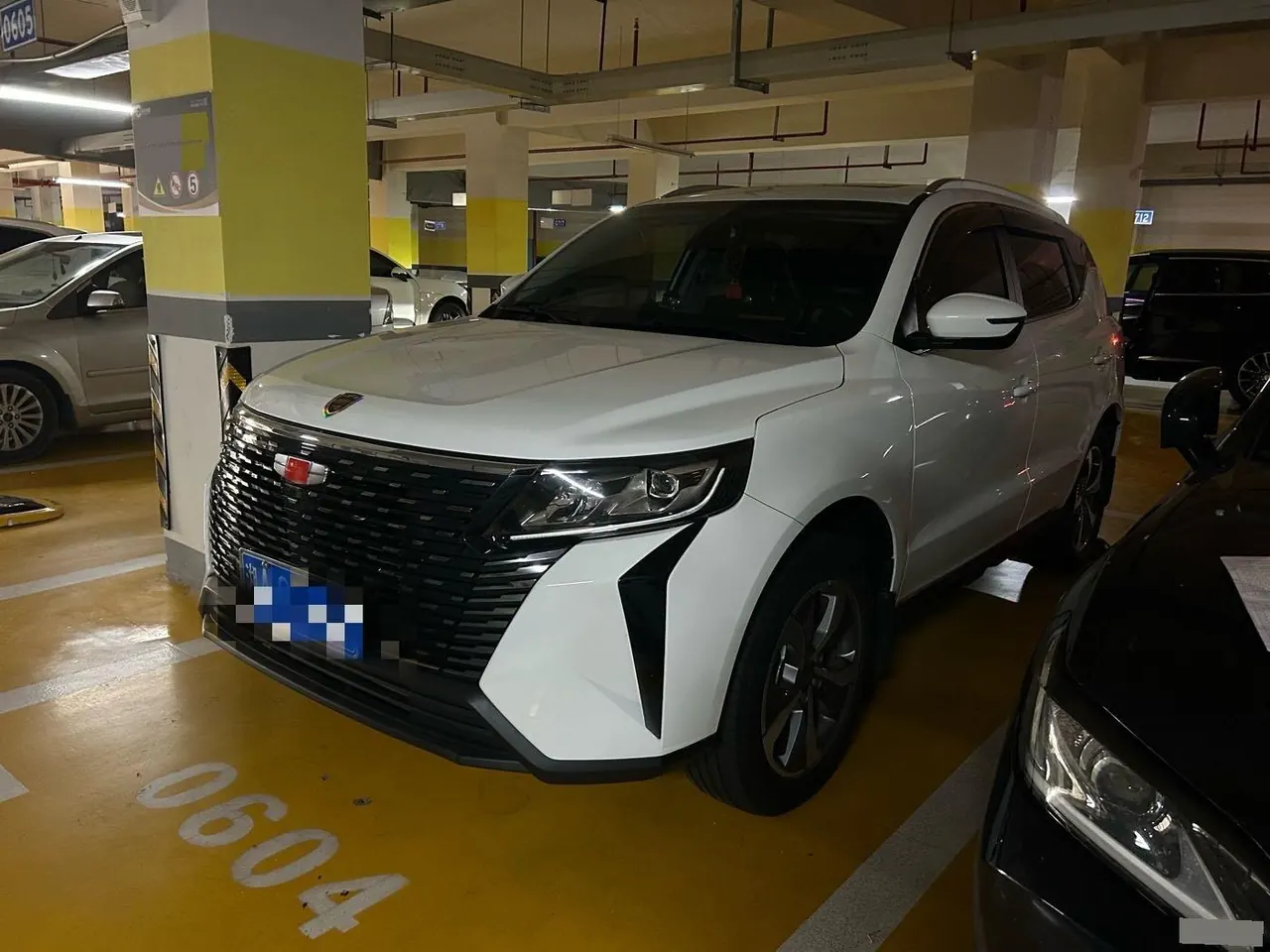 Открыть галерею: Geely 2024 Hao Yue PRO 1.5T Vertical and Horizontal Automatic Gear