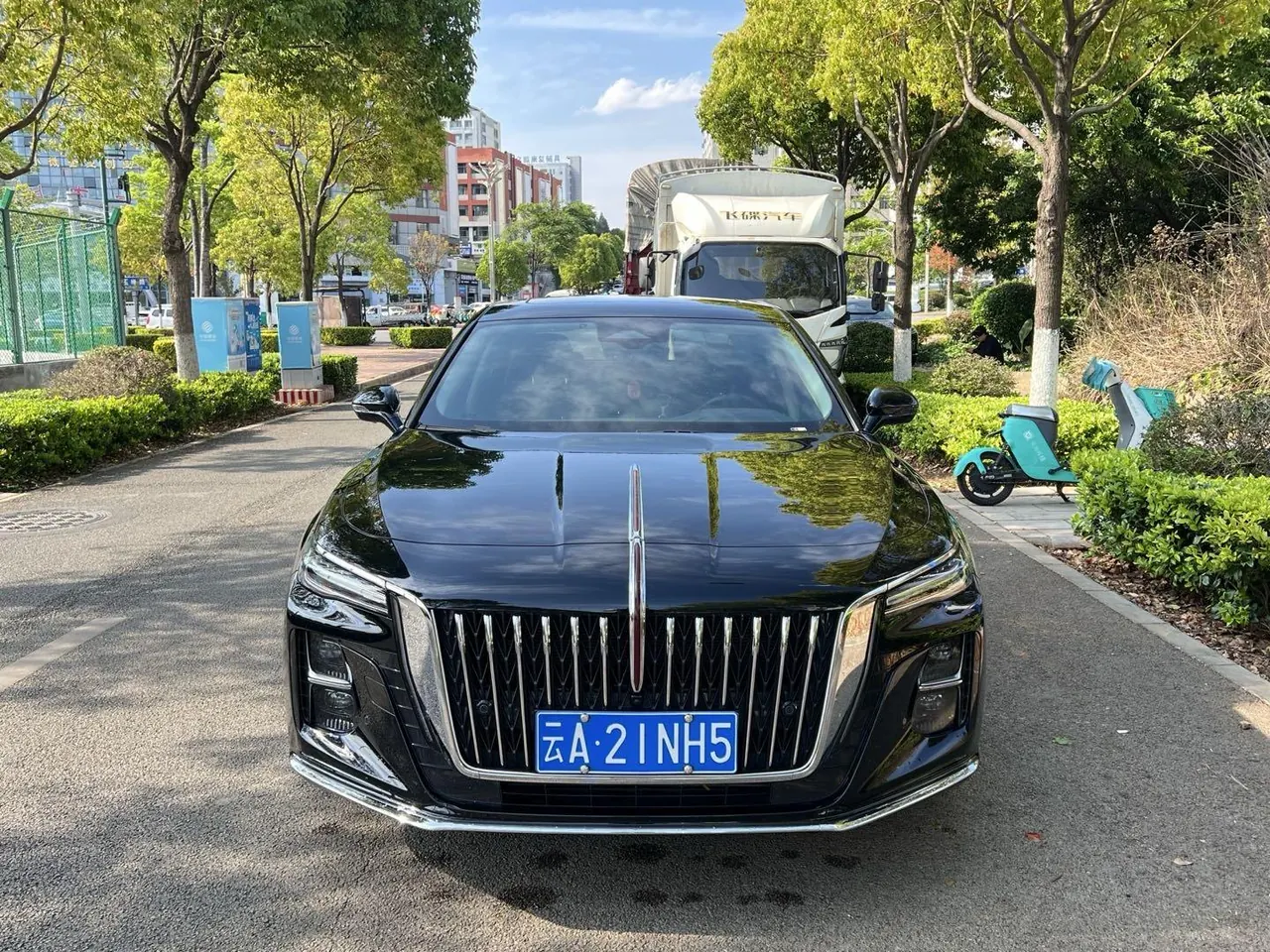 HongQi 2024 H5 2.0T Zhilian Qi Chang Edition Automatic Gear 3