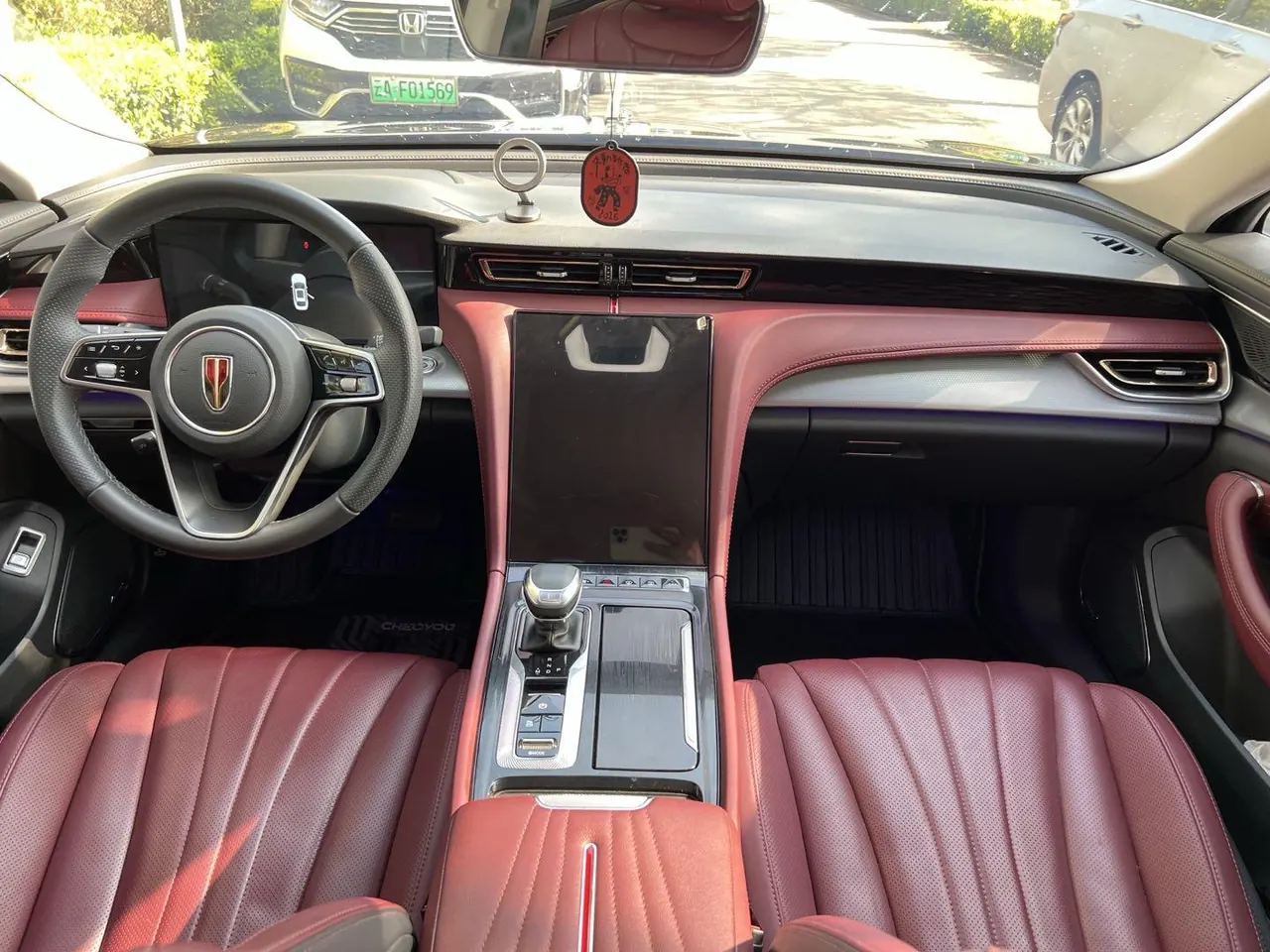 HongQi 2024 H5 2.0T Zhilian Qi Chang Edition Automatic Gear 8