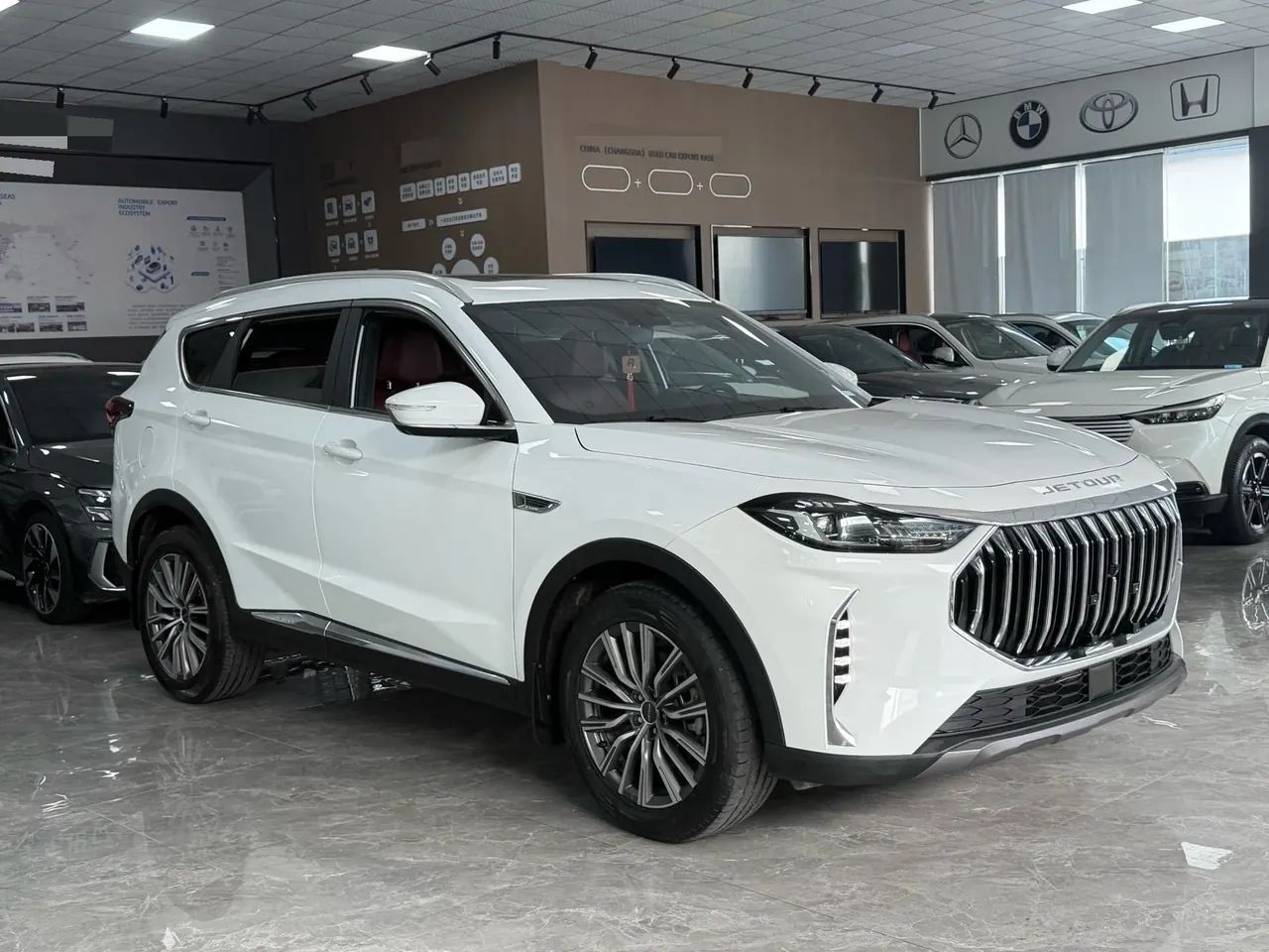 Jetour 2023 X70 PLUS 1.5T Brave PLUS5 Automatic Gear 3