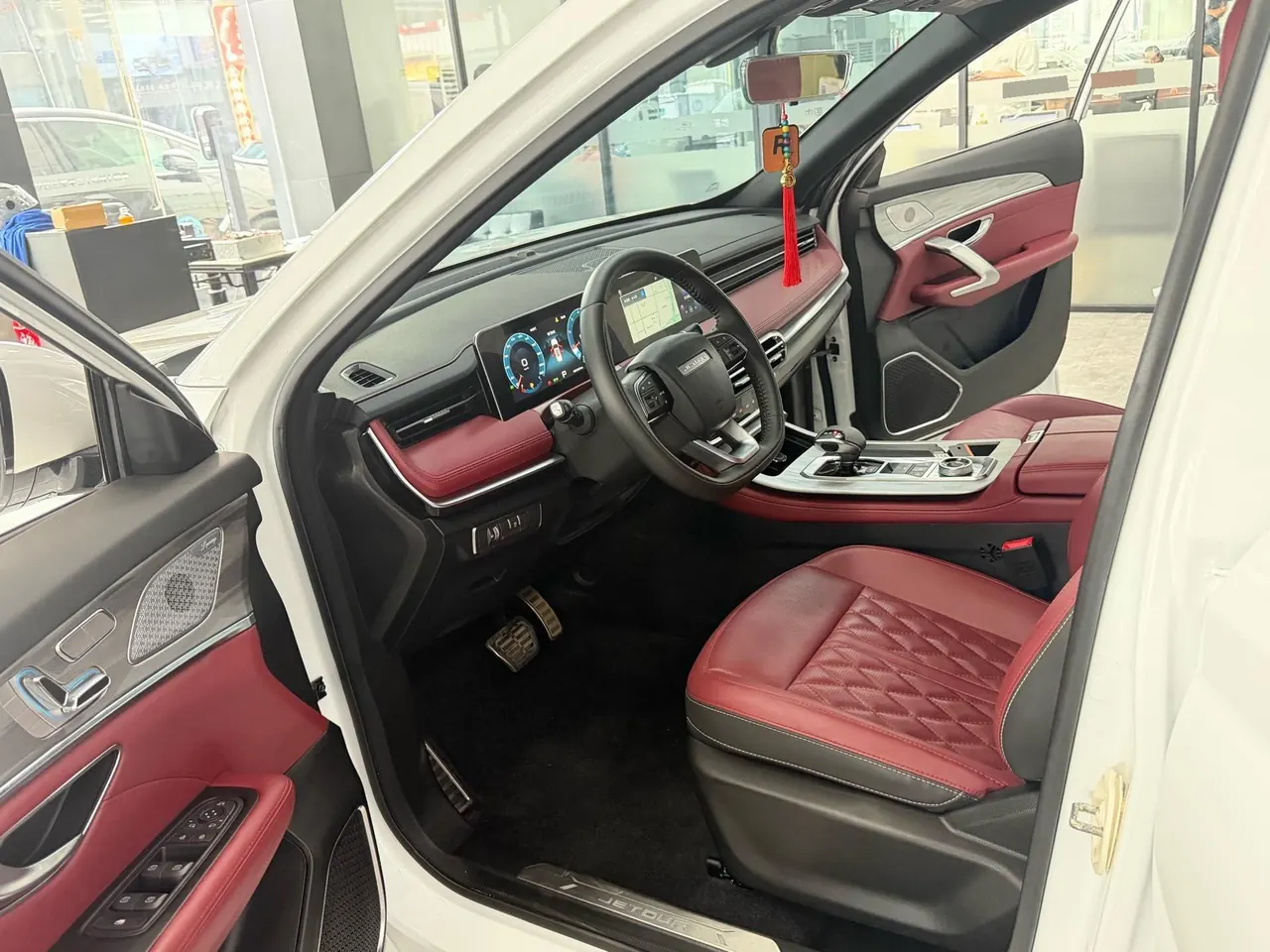 Jetour 2023 X70 PLUS 1.5T Brave PLUS5 Automatic Gear 4