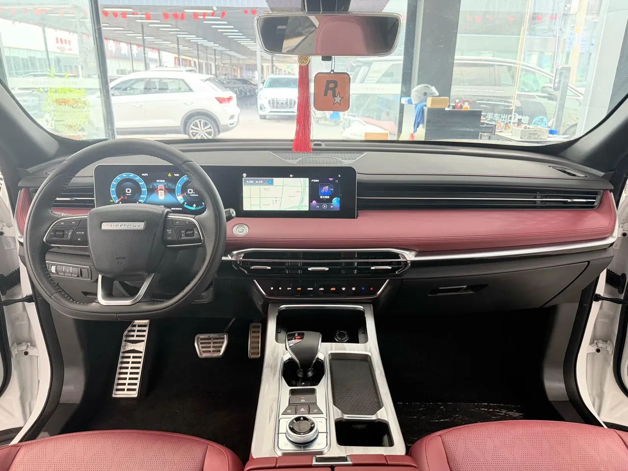 Jetour 2023 X70 PLUS 1.5T Brave PLUS5 Automatic Gear 8