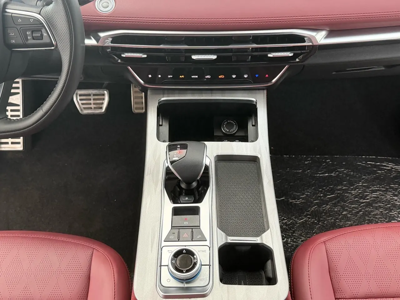 Jetour 2023 X70 PLUS 1.5T Brave PLUS5 Automatic Gear 9
