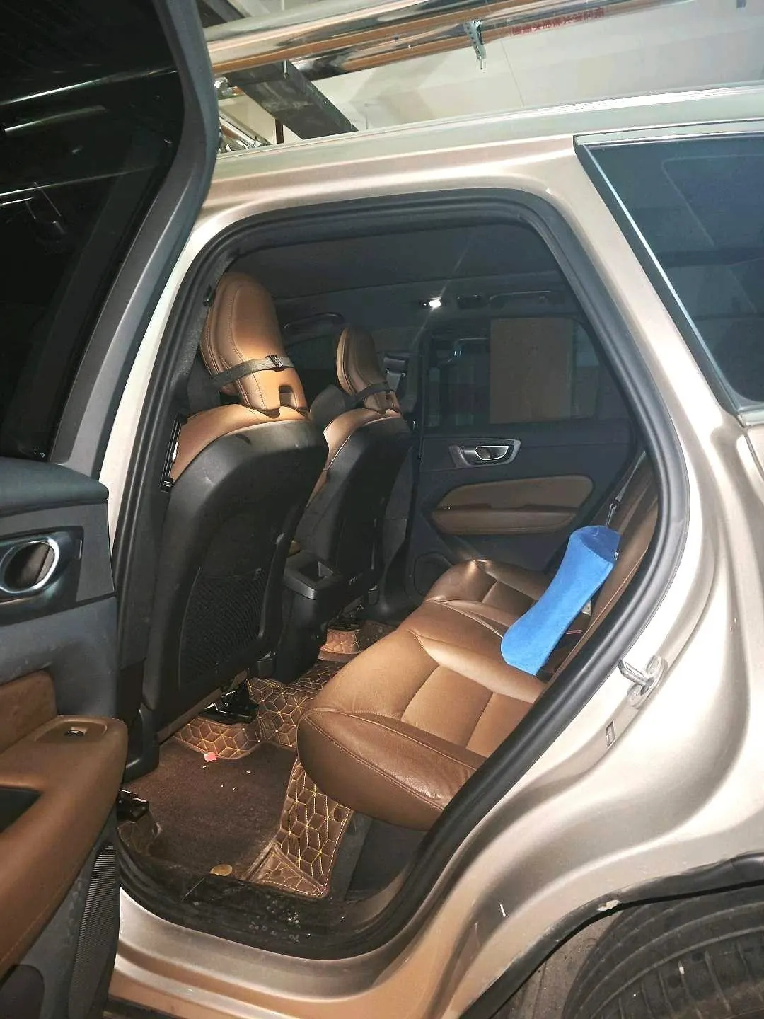 Volvo 2024 XC60 48V 2.0T B5 4-wheel drive Zhiyuan Deluxe Edition Automatic Gear 6