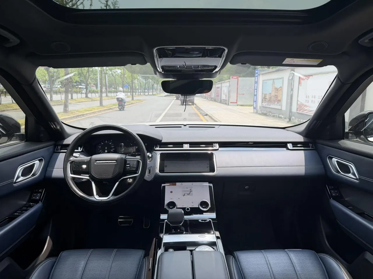 Land Rover Range Rover Star Vein (Imported) 2022 Range Rover Star Vein 2.0T 250PS Gold Collector's Edition Automatic Gear 5