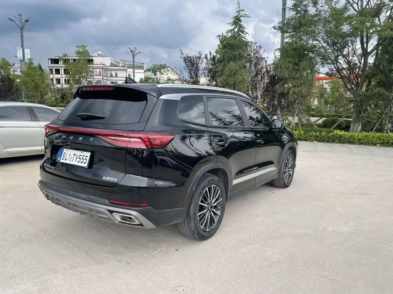 Chery 2025 Ruihu 8 PRO 1.6T 290T Two-Drive Deluxe Edition Automatic Gear 6