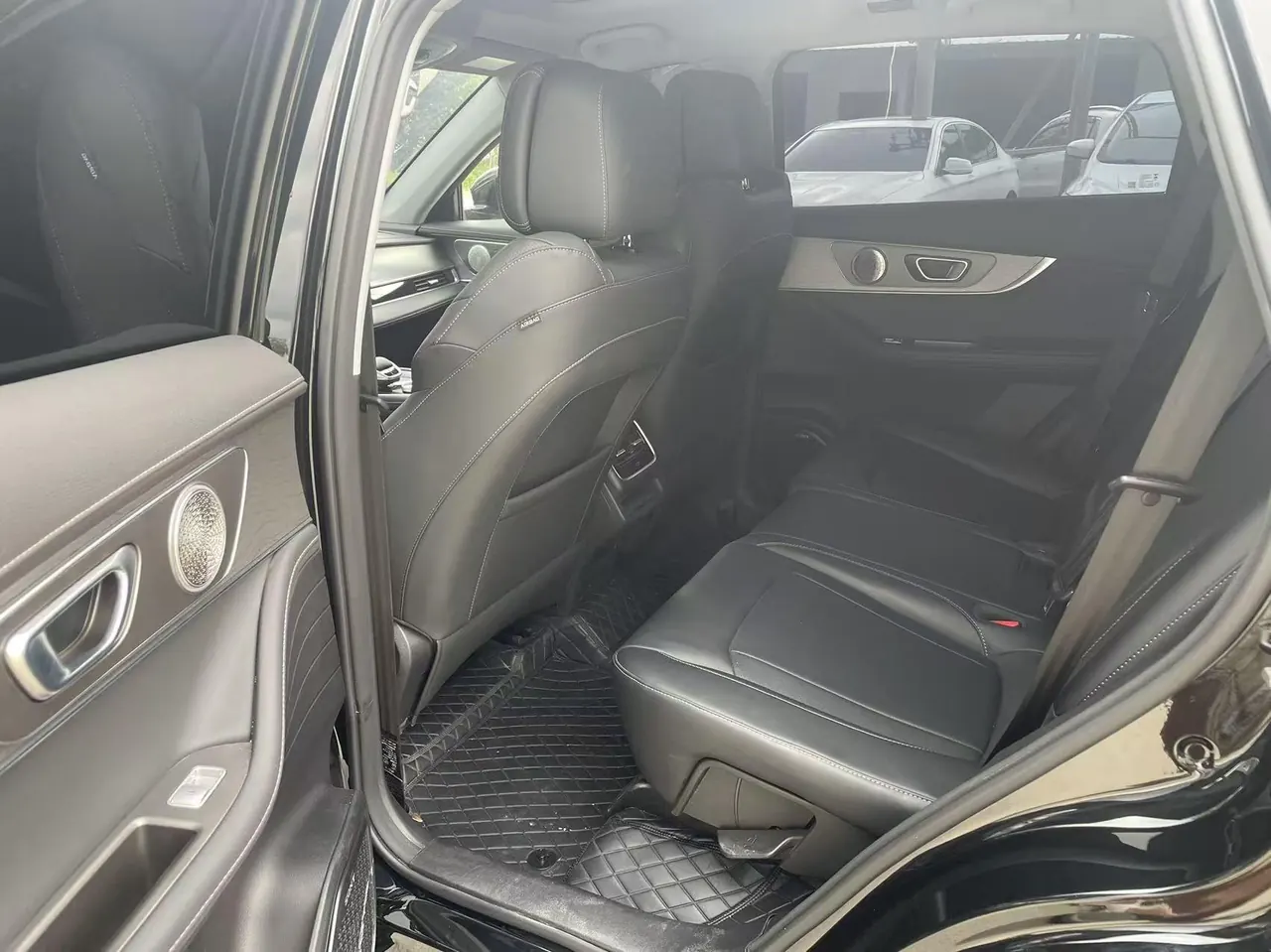 Chery 2025 Ruihu 8 PRO 1.6T 290T Two-Drive Deluxe Edition Automatic Gear 8
