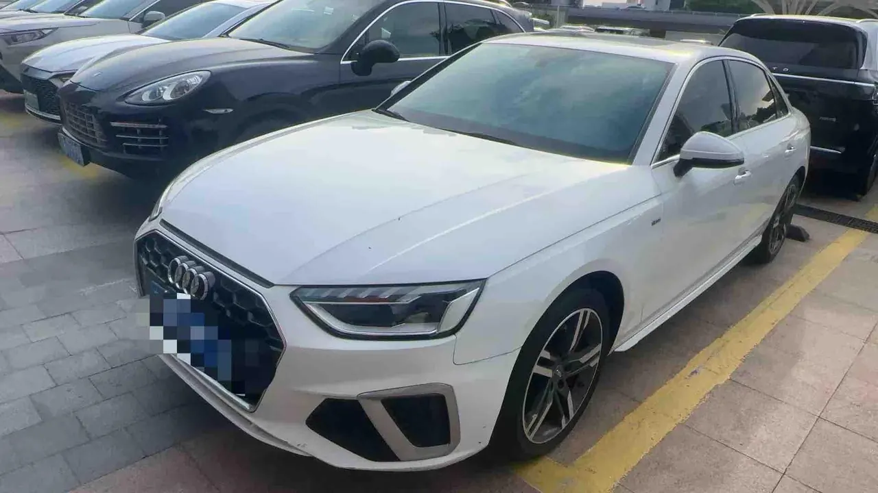 Audi 2020 A4L 2.0TFSI 40TFSI Deluxe Dynamic Automatic - View 1