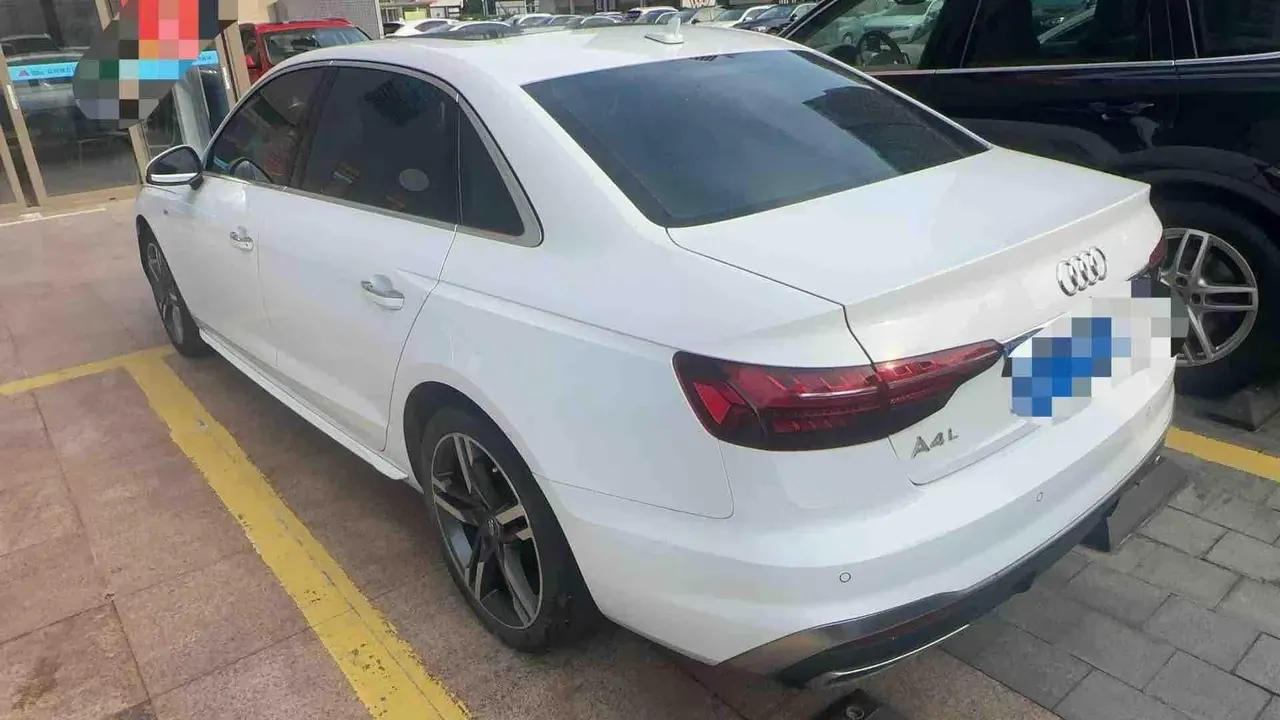 Audi 2020 A4L 2.0TFSI 40TFSI Deluxe Dynamic Automatic 6