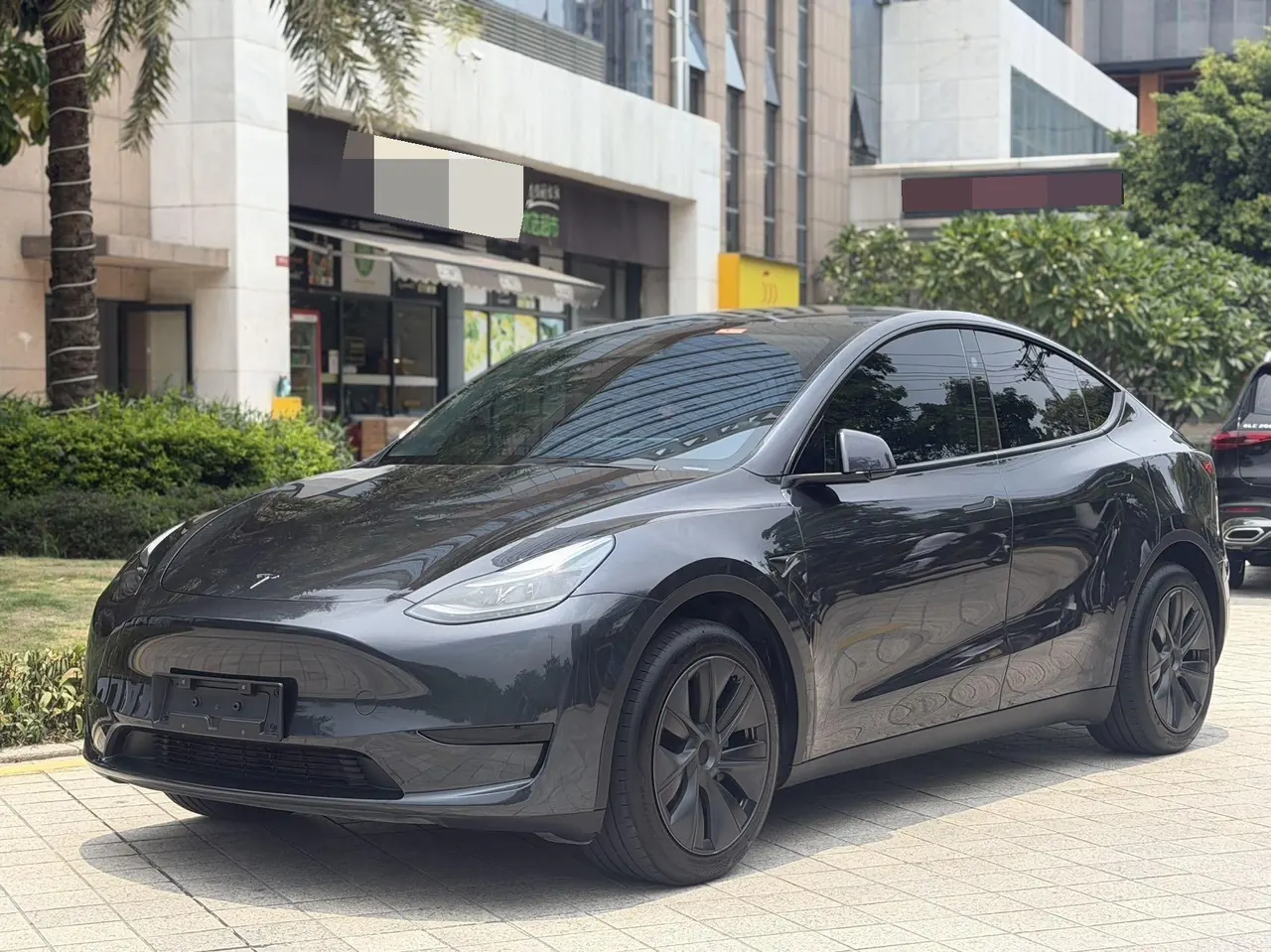 Tesla 2024 Model Y rear-wheel drive version automatic transmission - View 1