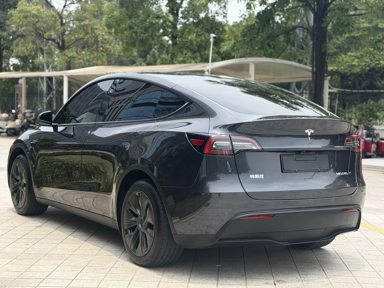 Tesla 2024 Model Y rear-wheel drive version automatic transmission 5