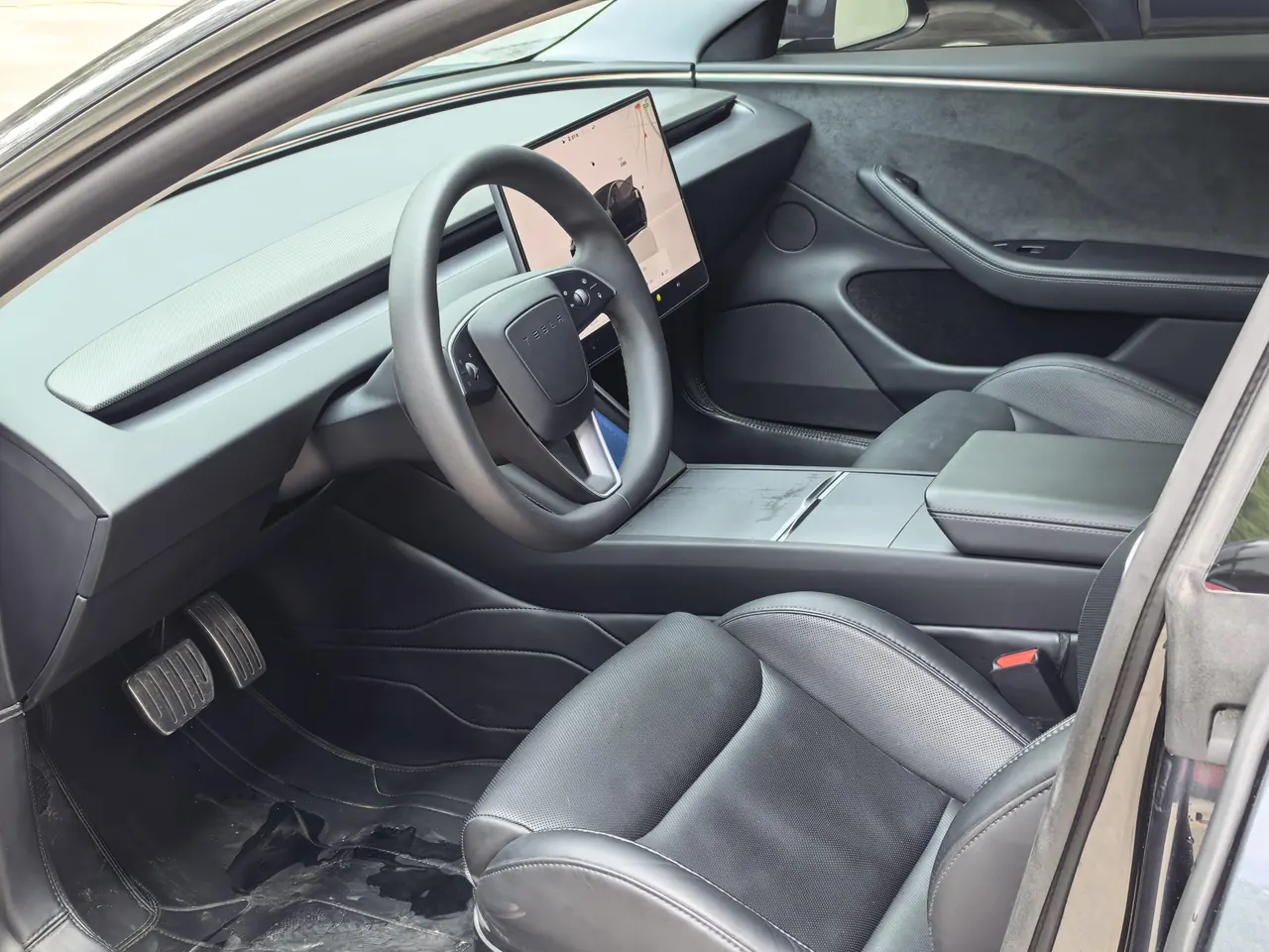 Tesla 2024 Model 3 high-performance all-wheel drive version automatic transmission 7
