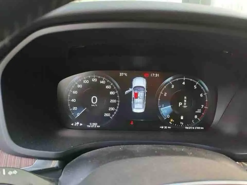 Volvo 2022 S60 48V 2.0T B4 Zhiyuan Deluxe Edition Automatic Gear 5