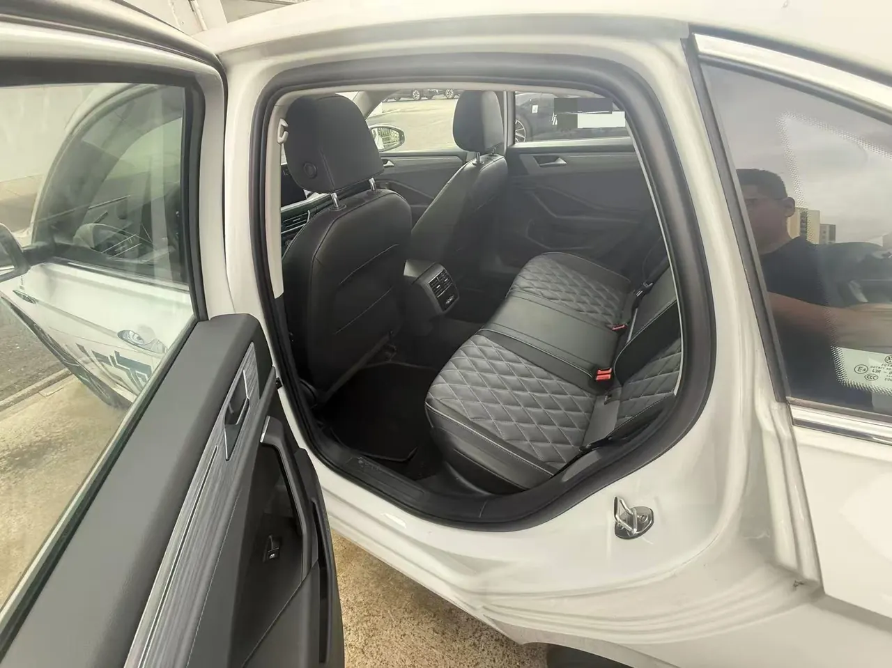 Volkswagen 2024 Sagittarius 1.5TSI 300TSI Exceed Edition Automatic Gear 3