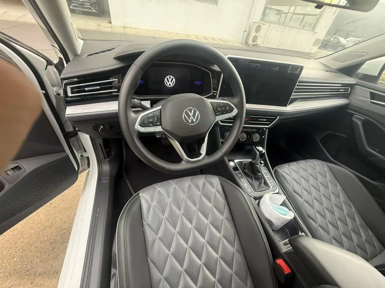 Volkswagen 2024 Sagittarius 1.5TSI 300TSI Exceed Edition Automatic Gear 4