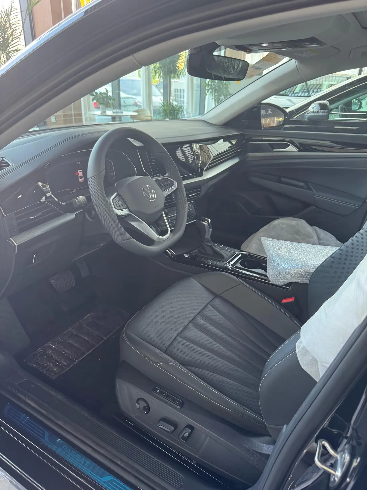 Volkswagen 2026 Passat 2.0TSI 380TSI Subut Longteng Edition Automatic Gear 4