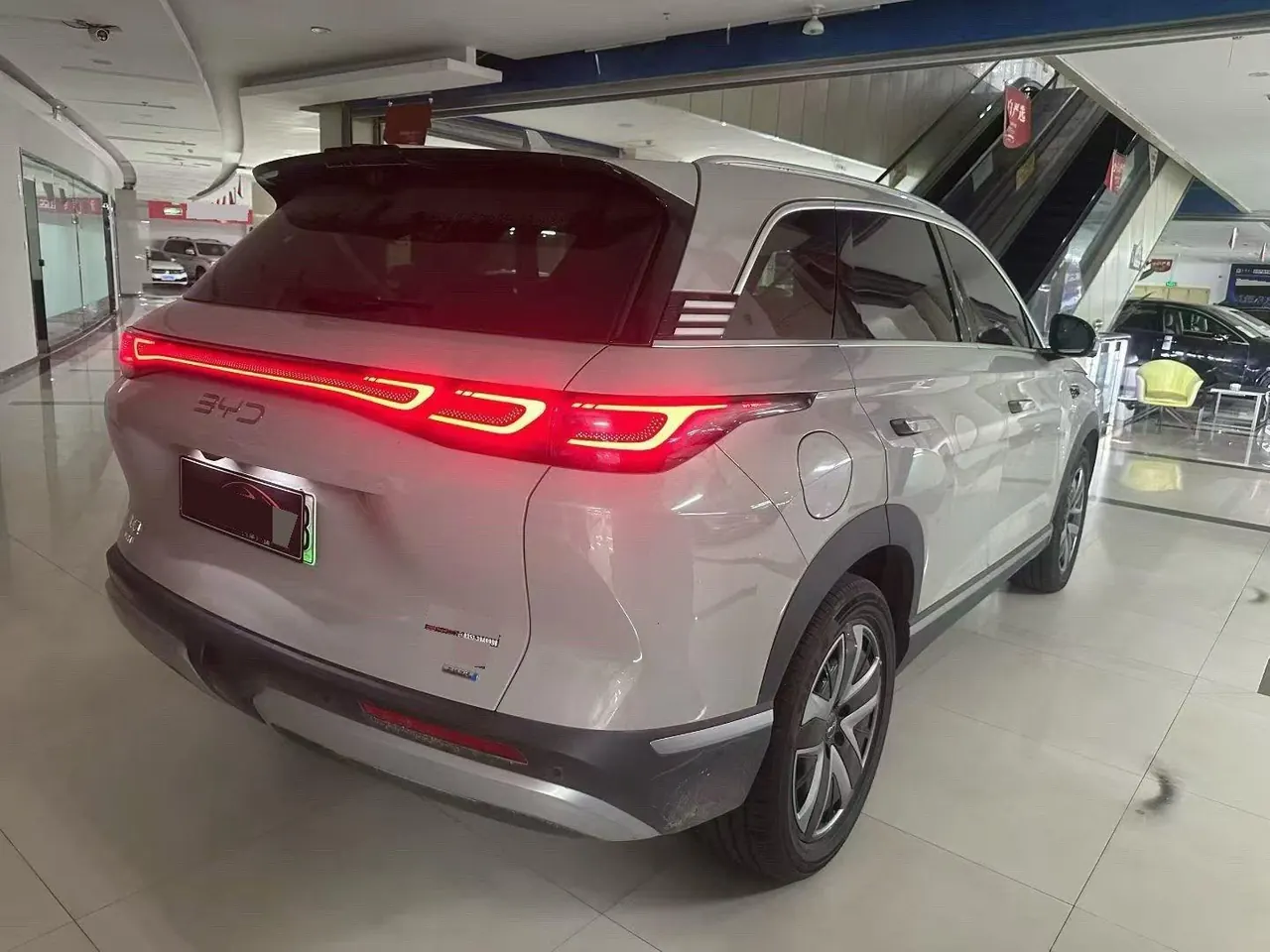 BYD 2025 Sea Lion 07 DM-i 1.5T Stepless 150 Pilot Edition Automatic Gear 4