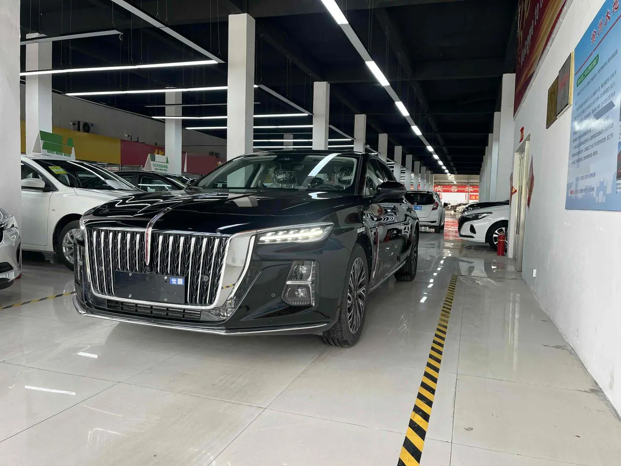 Open image lightbox: HongQi 2024 H5 2.0T Zhilian Qi Chang Edition Automatic Gear