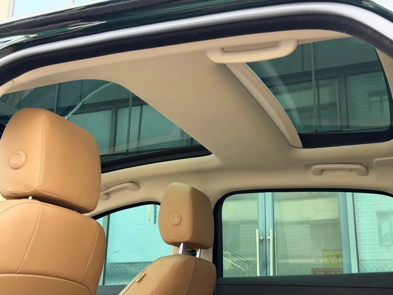 Jaguar 2024 XFL 2.0T P 12500.00g Drive Enjoy Deluxe Edition Automatic Gear 7