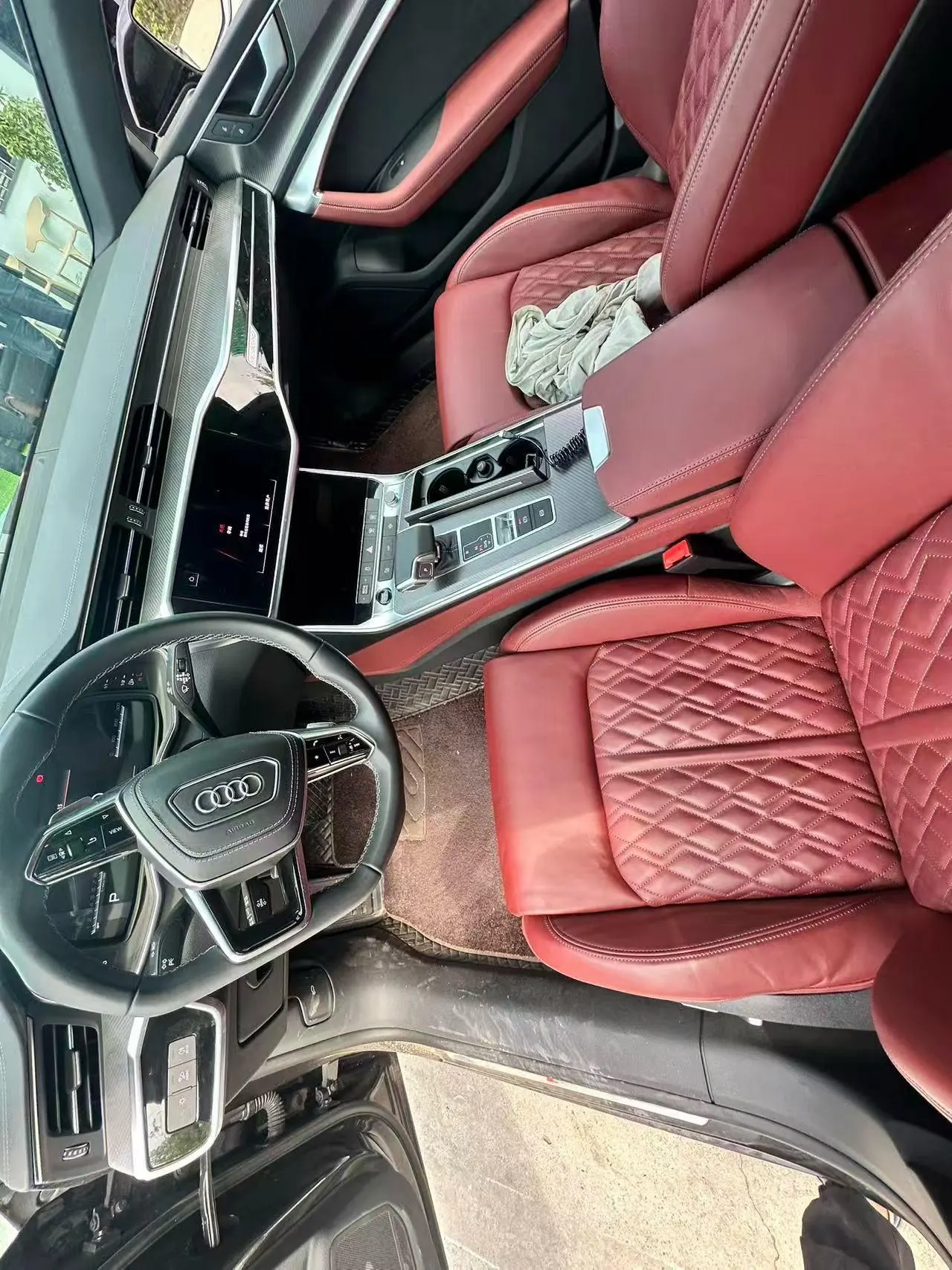 Audi 2024 A7L 2.0TFSI 45TFSI Quattro Black Samurai Edition Automatic Gear 5