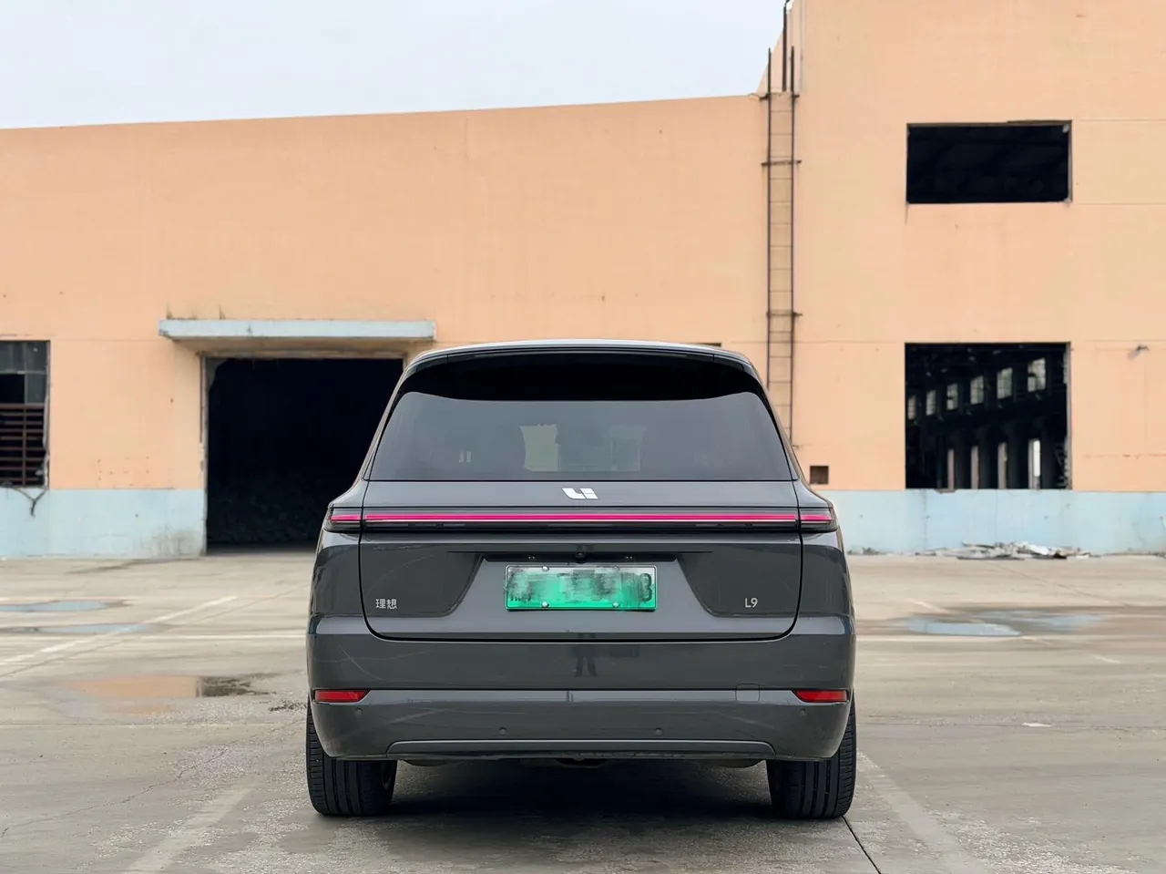 Li 2022 L9 1.5T Max Edition Automatic Gear 8