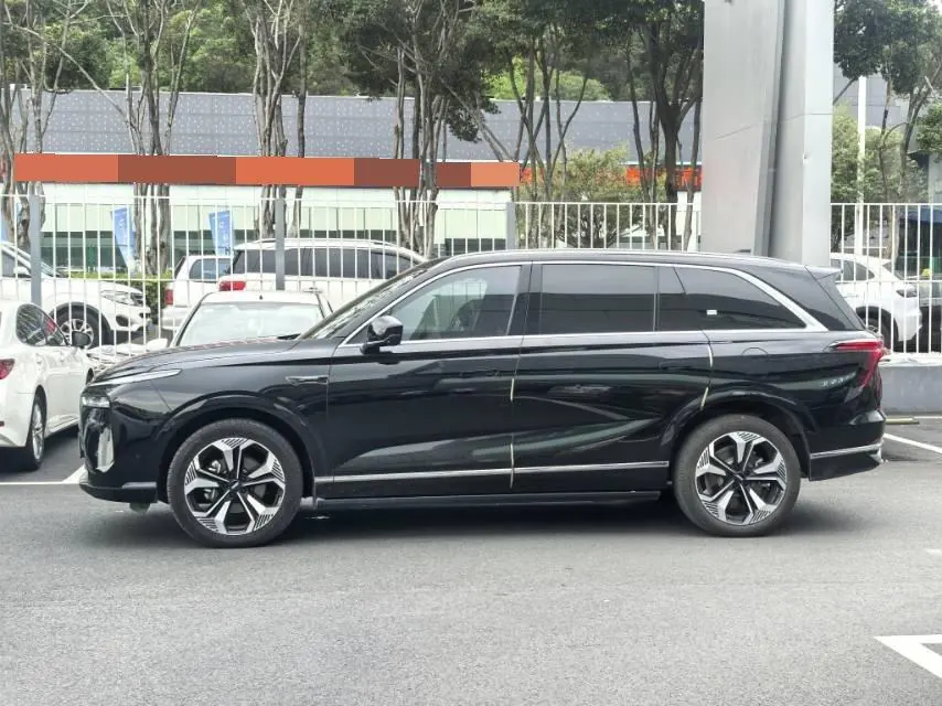 WEY 2023 Blue Mountain DHT 4WD Long Endurance Edition Automatic Gear 3