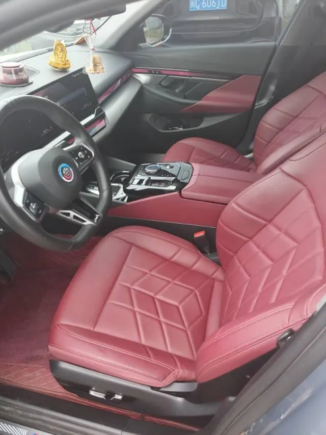 BMW 2024 i5 eDrive 35L M sports suit automatic gear 6
