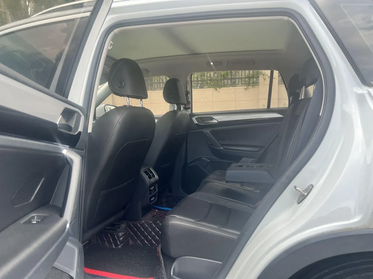 Volkswagen 2020 Tanyue 2.0TSI 330TSI Two-Drive Deluxe Smart Joint Edition Automatic Gear 5