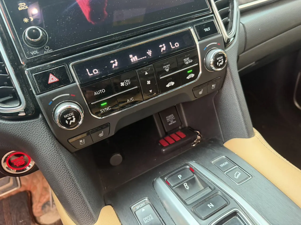 Honda 2020 UR-V 2.0T 370TURBO 4-wheel drive automatic gear 3