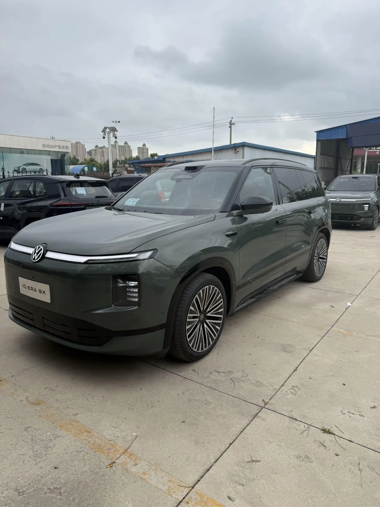Volkswagen 2026 ID.ERA 9X Ultra 4-wheel drive automatic gear - View 1