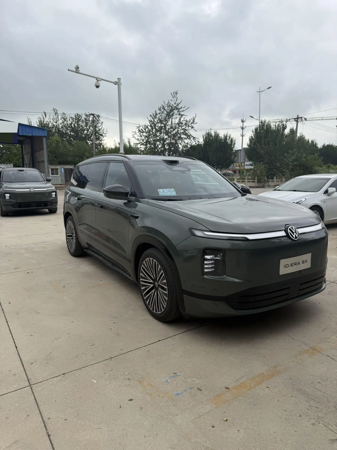 Volkswagen 2026 ID.ERA 9X Ultra 4-wheel drive automatic gear 3