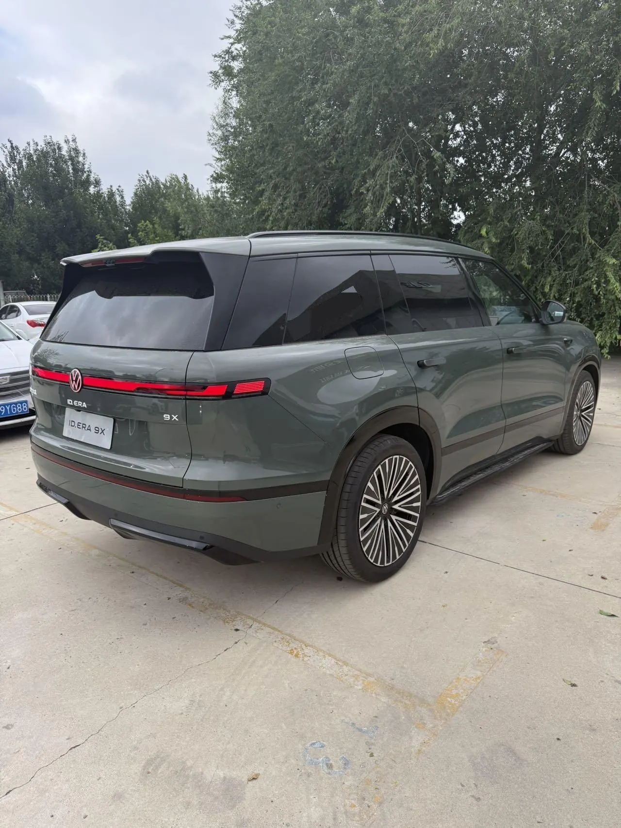 Volkswagen 2026 ID.ERA 9X Ultra 4-wheel drive automatic gear 6