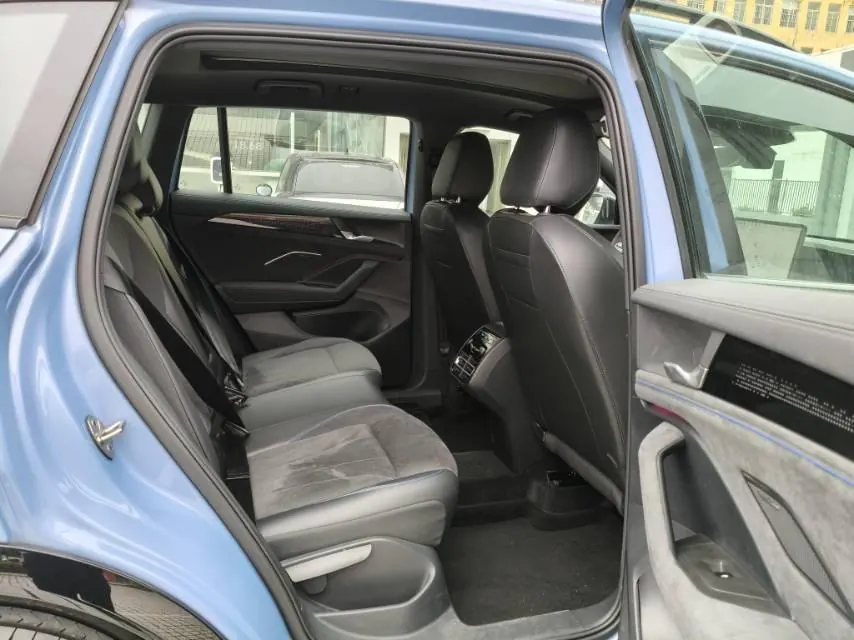 Volkswagen 2024 Tiguan L PRO 2.0TSI 380TSI Four-wheel Drive R-Line Smart Edition Automatic Gear 6