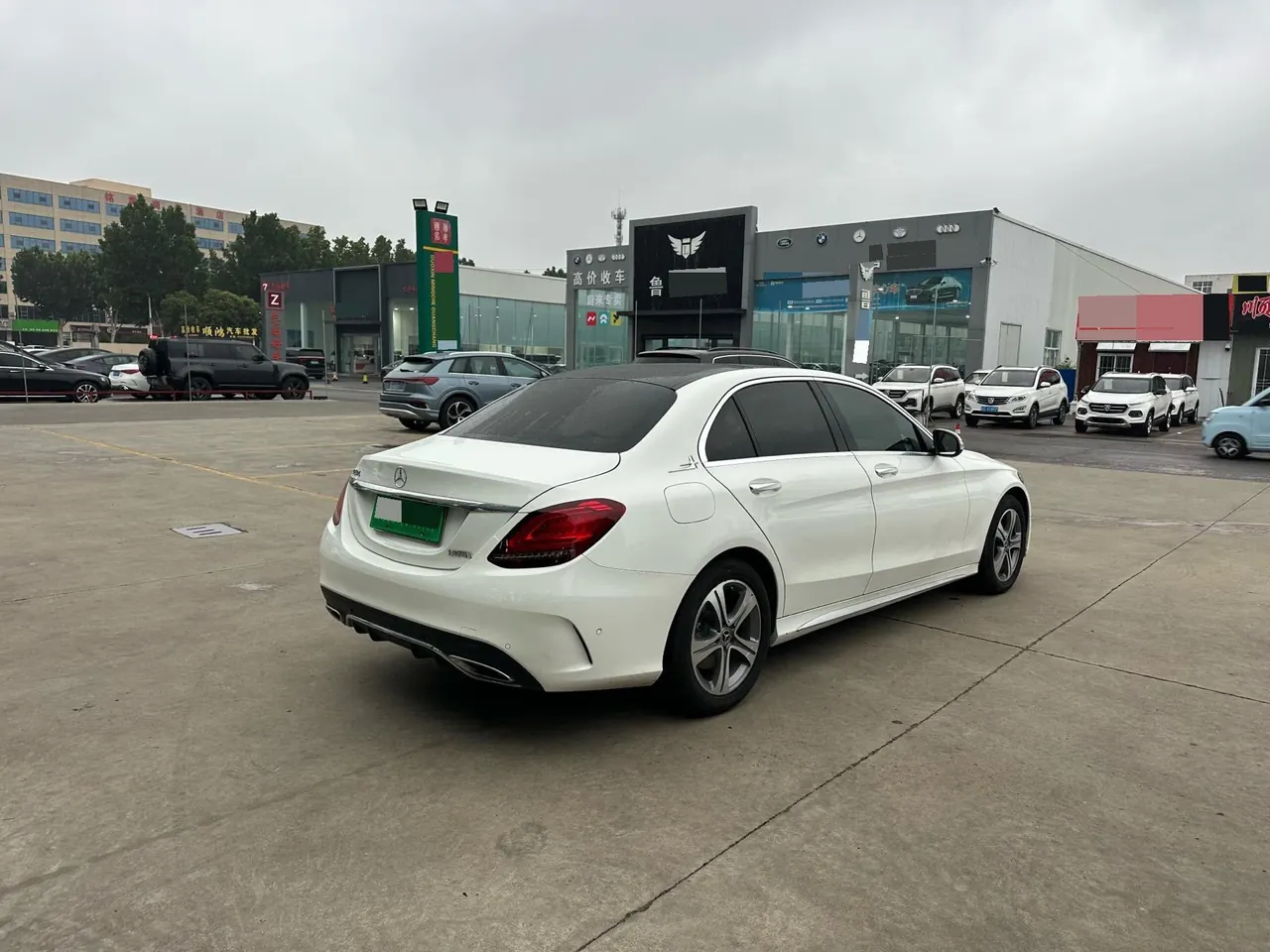 Mercedes Benz Class C 2020 C 260 L 48V 1.5T Automatic 9