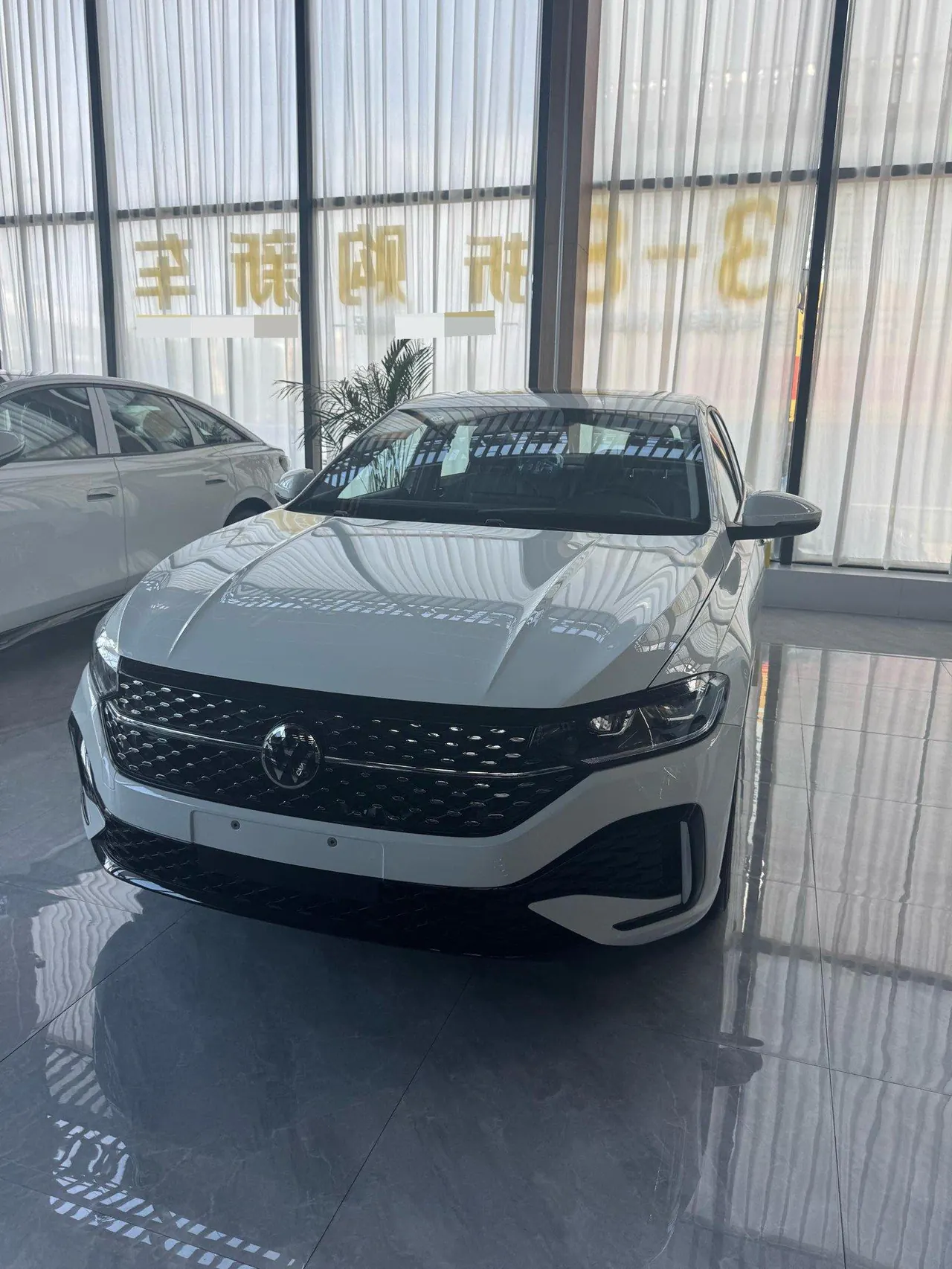 Volkswagen 2026 LaVida 1.5 Star 5 Million Edition Automatic Gear 3