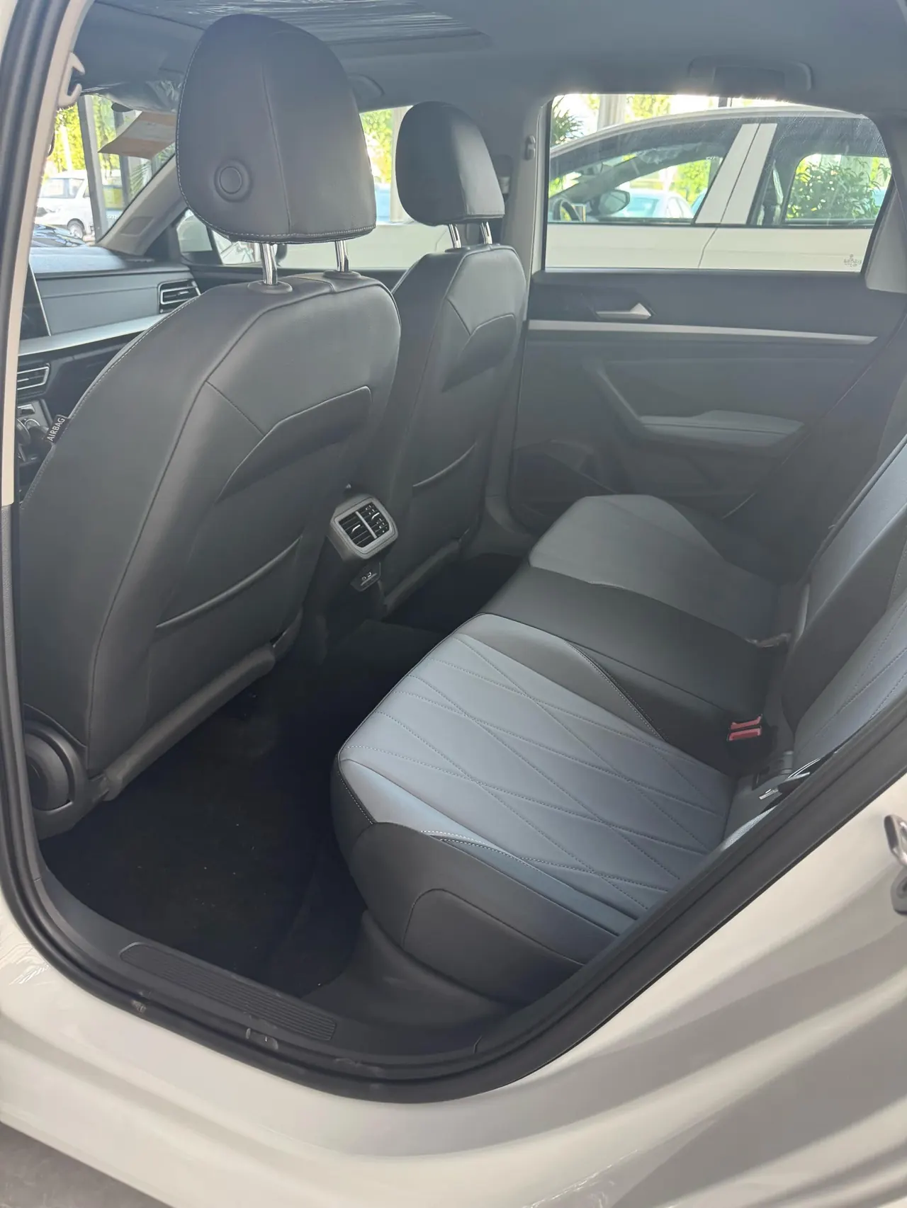Volkswagen 2026 LaVida 1.5 Star 5 Million Edition Automatic Gear 5