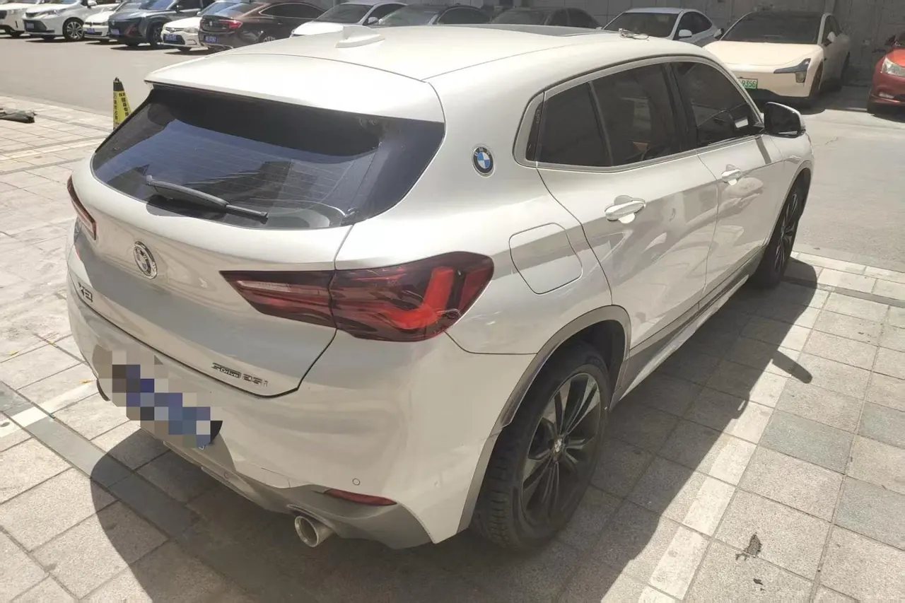 BMW 2023 X2 sDrive25i 2.0T M Sport Package Automatic 3