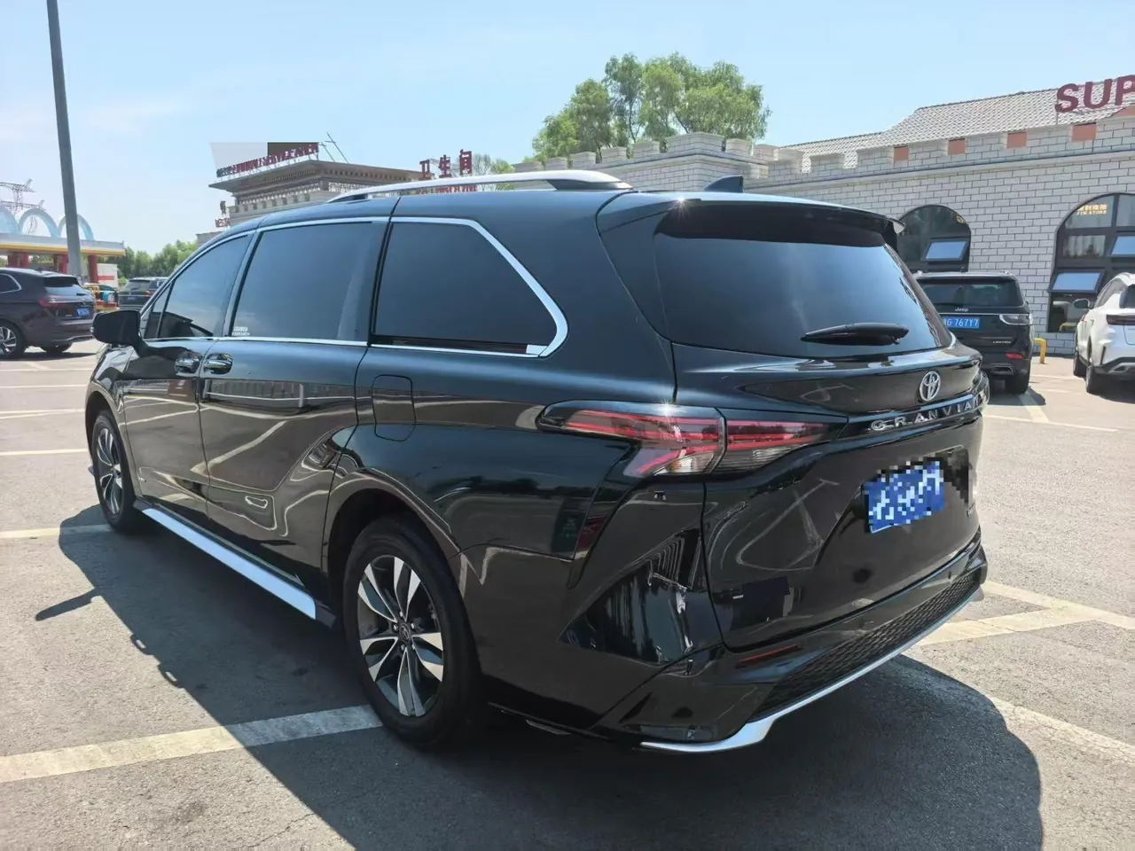 Toyota 2026 Grevia HYBRID 2.5 Stepless Premium PLUS 4WD Automatic Gear 5
