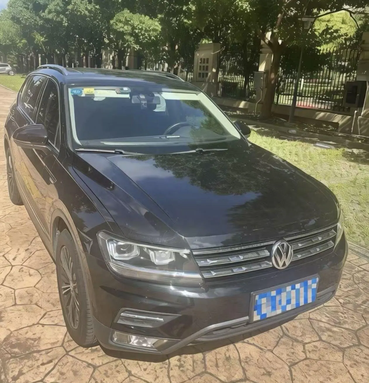 Volkswagen 2020 Tiguan L 2.0TSI 330TSI Two-Drive Panoramic Comfort Edition Automatic Gear 2