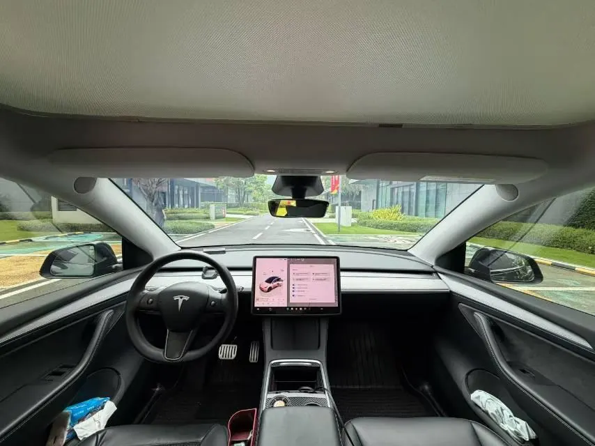 Tesla 2024 Model Y rear-wheel drive version automatic transmission 5