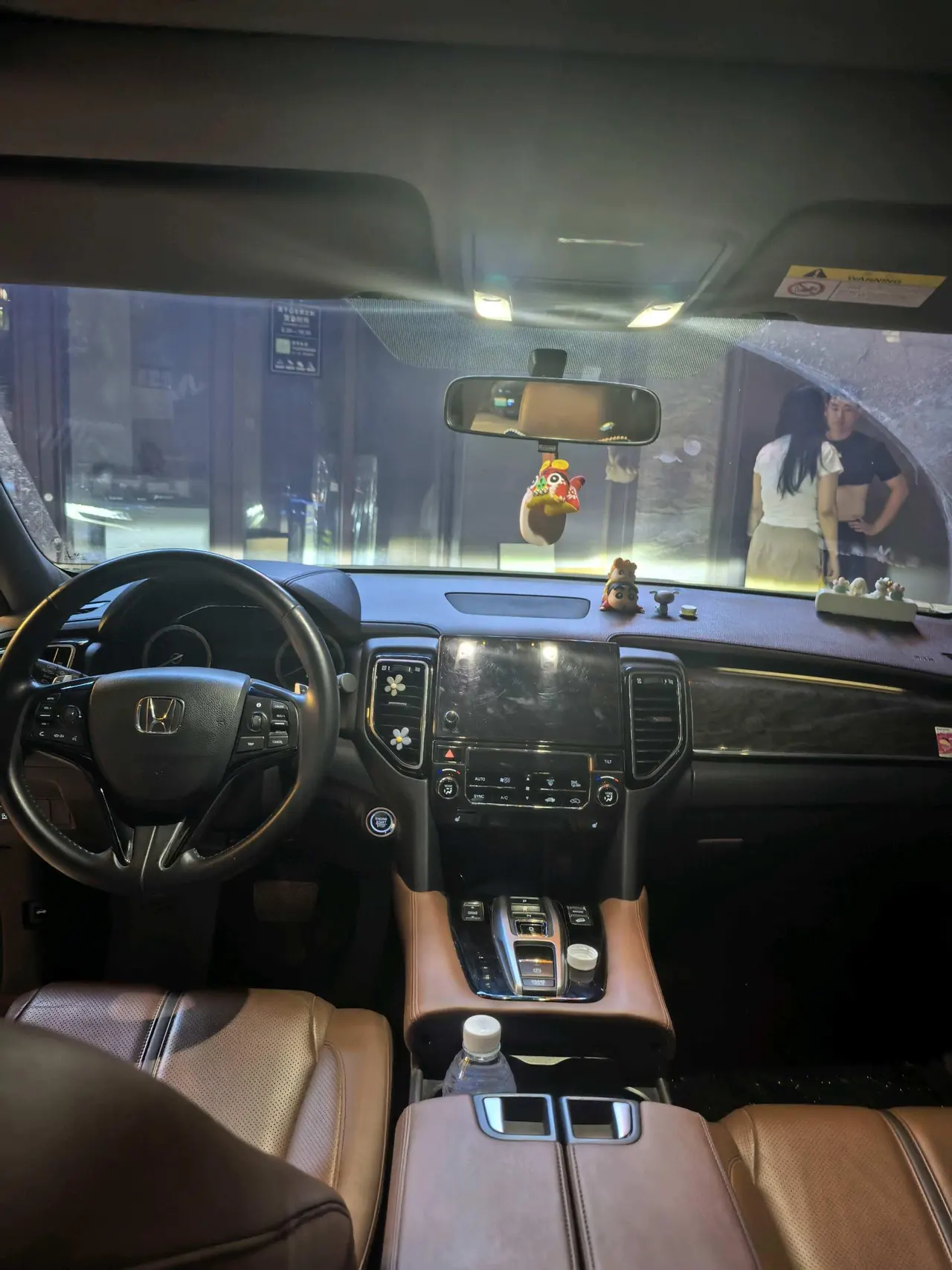 Honda 2020 UR-V 2.0T 370TURBO two-drive elegant version of automatic gear 4