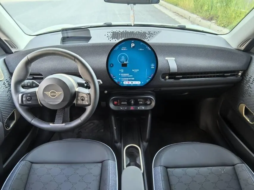 MINI 2024 Mini Cooper SE 452km Cooper SE Artist Automatic 3