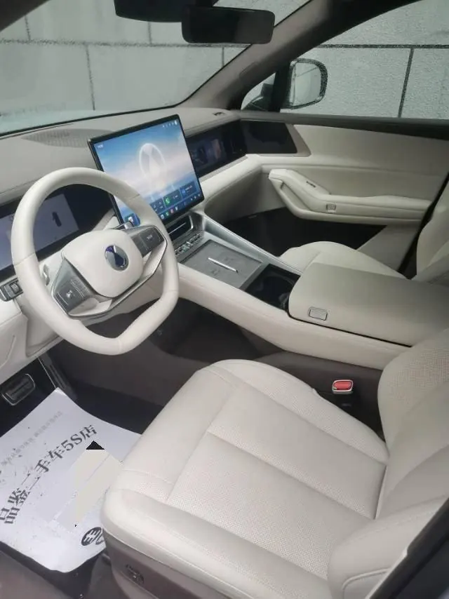 Denza 2023 Denza N8 1.5T Stepless Four-wheel Drive Super Hybrid Flagship Six-seat Automatic Gear 2