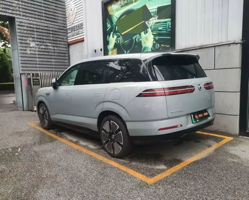 Denza 2023 Denza N8 1.5T Stepless Four-wheel Drive Super Hybrid Flagship Six-seat Automatic Gear 9