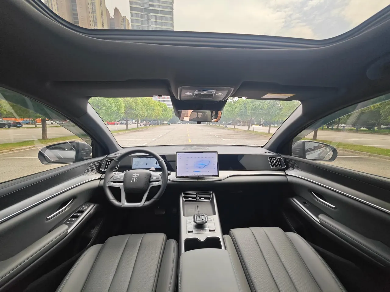 BYD Song Pro New Energy 2025 Song Pro DM-i 1.5 Stepless Smart Driving Edition 115KM Exceed Automatic Gear 9