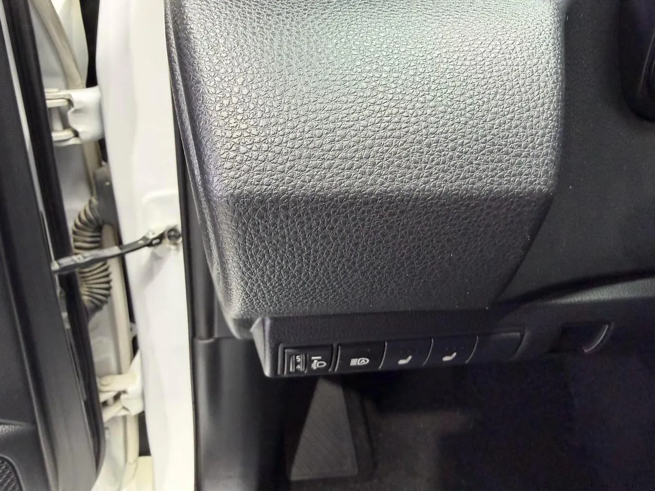 Toyota 2021 corolla 1.2T stepless elite version of automatic gear 10