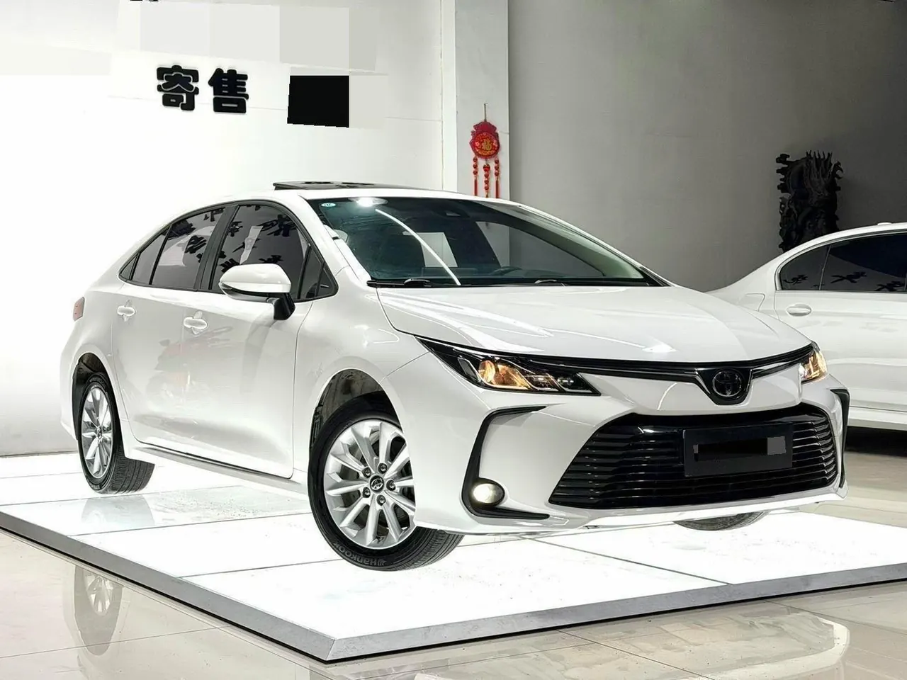 Toyota 2021 corolla 1.2T stepless elite version of automatic gear 3
