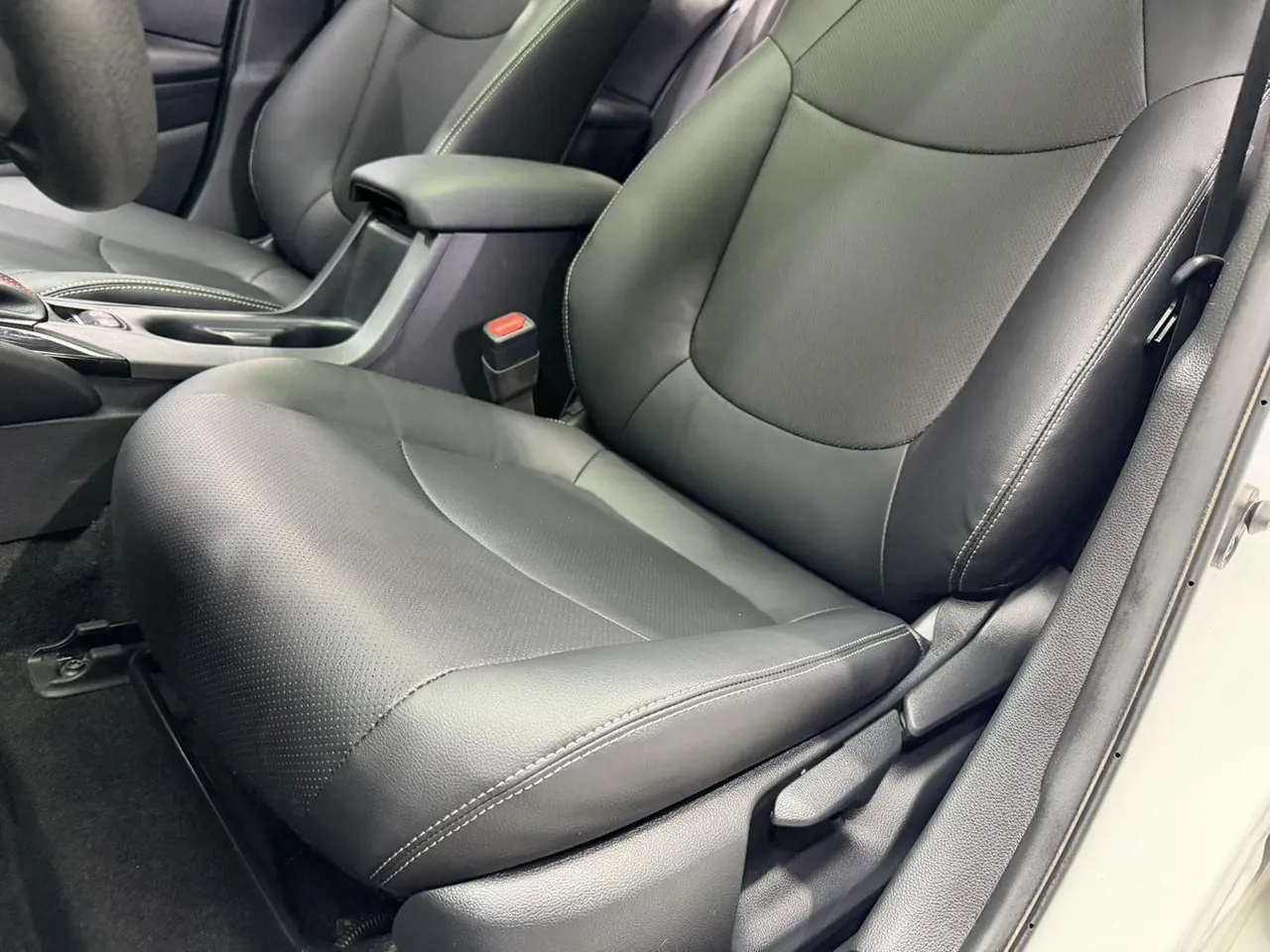 Toyota 2021 corolla 1.2T stepless elite version of automatic gear 9